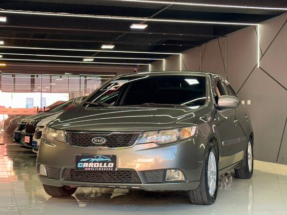 KIA CERATO 1.6 E.221 SEDAN 16V GASOLINA 4P AUTOMÁTICO KIA CERATO 1.6 E.221 SEDAN 16V GASOLINA 4P AUTOMÁTICO